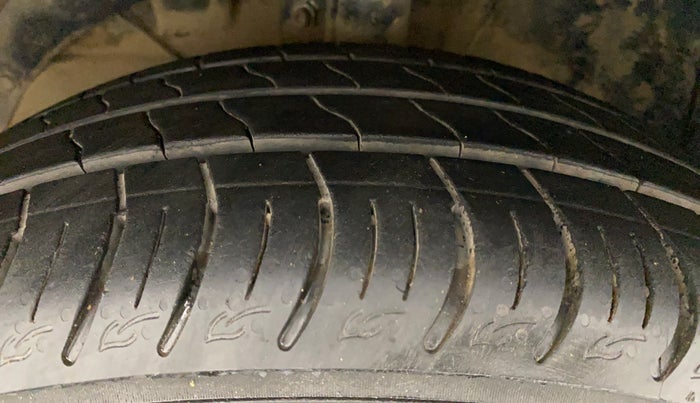 2018 Maruti Baleno ALPHA CVT PETROL 1.2, Petrol, Automatic, 76,849 km, Left Front Tyre Tread