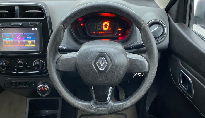 2018 Renault Kwid RXT 1.0 EASY-R AT OPTION, Petrol, Automatic, 46,807 km, Steering Wheel Close Up