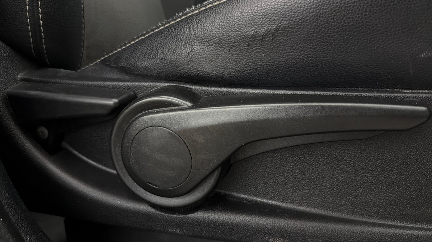 2019 Tata TIGOR XZ PLUS PETROL, Petrol, Manual, 68,316 km, Driver Side Adjustment Panel