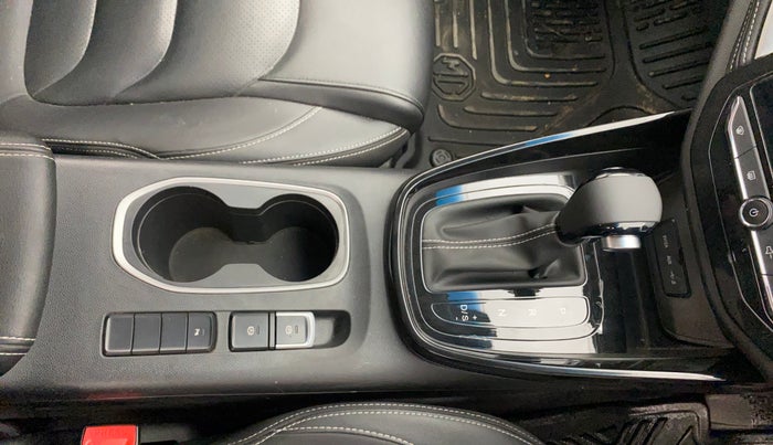 2020 MG HECTOR SHARP 1.5 DCT PETROL, Petrol, Automatic, 48,237 km, Gear Lever