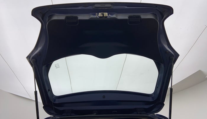 2018 Maruti Swift VXI D, Petrol, Manual, 36,535 km, Boot Door Open