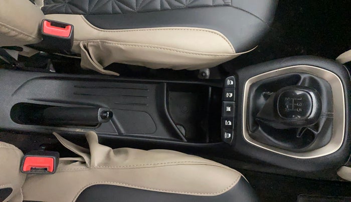 2022 Hyundai NEW SANTRO SPORTZ MT, Petrol, Manual, 23,104 km, Gear Lever