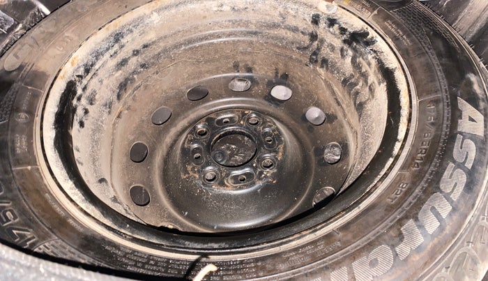 2016 Tata Tiago XZ PETROL, CNG, Manual, 68,463 km, Spare Tyre