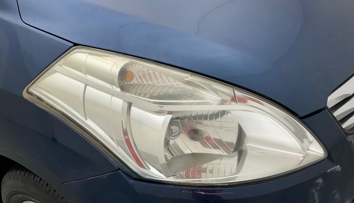 2014 Maruti Ertiga VXI, Petrol, Manual, 52,361 km, Right headlight - Minor scratches
