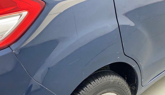 2014 Maruti Ertiga VXI, Petrol, Manual, 52,361 km, Right quarter panel - Minor scratches