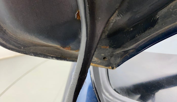 2014 Maruti Ertiga VXI, Petrol, Manual, 52,361 km, Bonnet (hood) - Slight discolouration