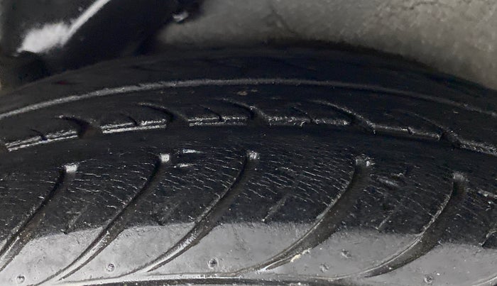 2013 Hyundai i10 SPORTZ 1.2 AT KAPPA2, Petrol, Automatic, 12,030 km, Left Rear Tyre Tread