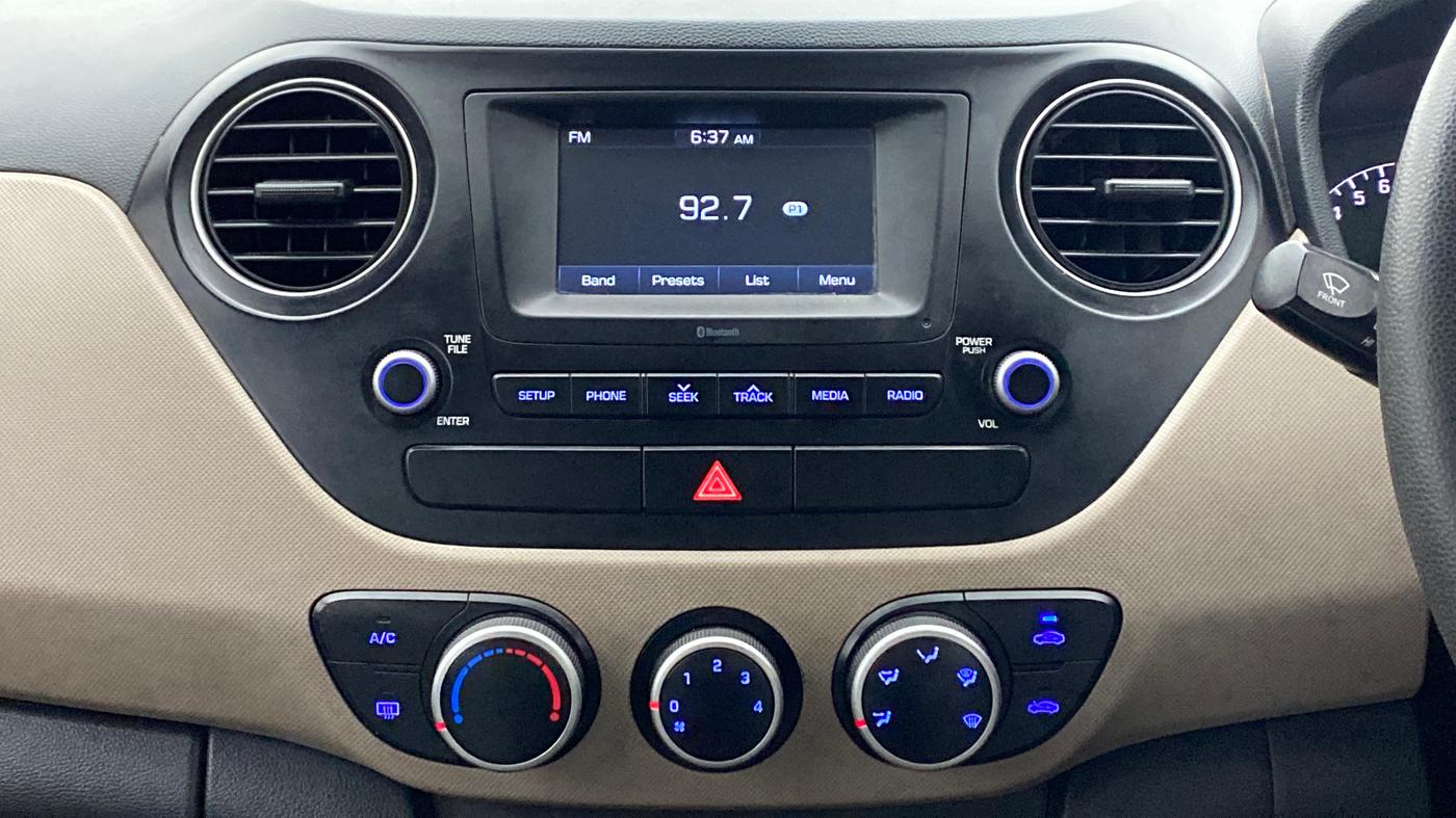 2017 Hyundai Grand i10 SPORTZ 1.2 KAPPA VTVT, Petrol, Manual, 50,774 km, Air Conditioner