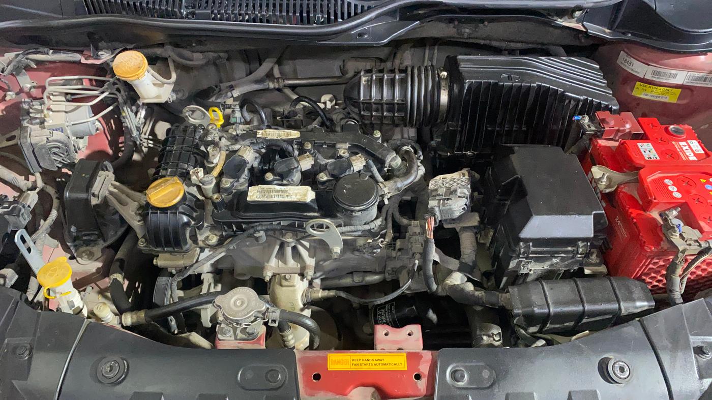 2020 Tata ALTROZ XT PETROL, Petrol, Manual, 68,396 km, Engine View