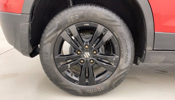 2019 Maruti Vitara Brezza ZDI+ DUAL TONE AMT, Diesel, Automatic, 52,444 km, Right Rear Wheel