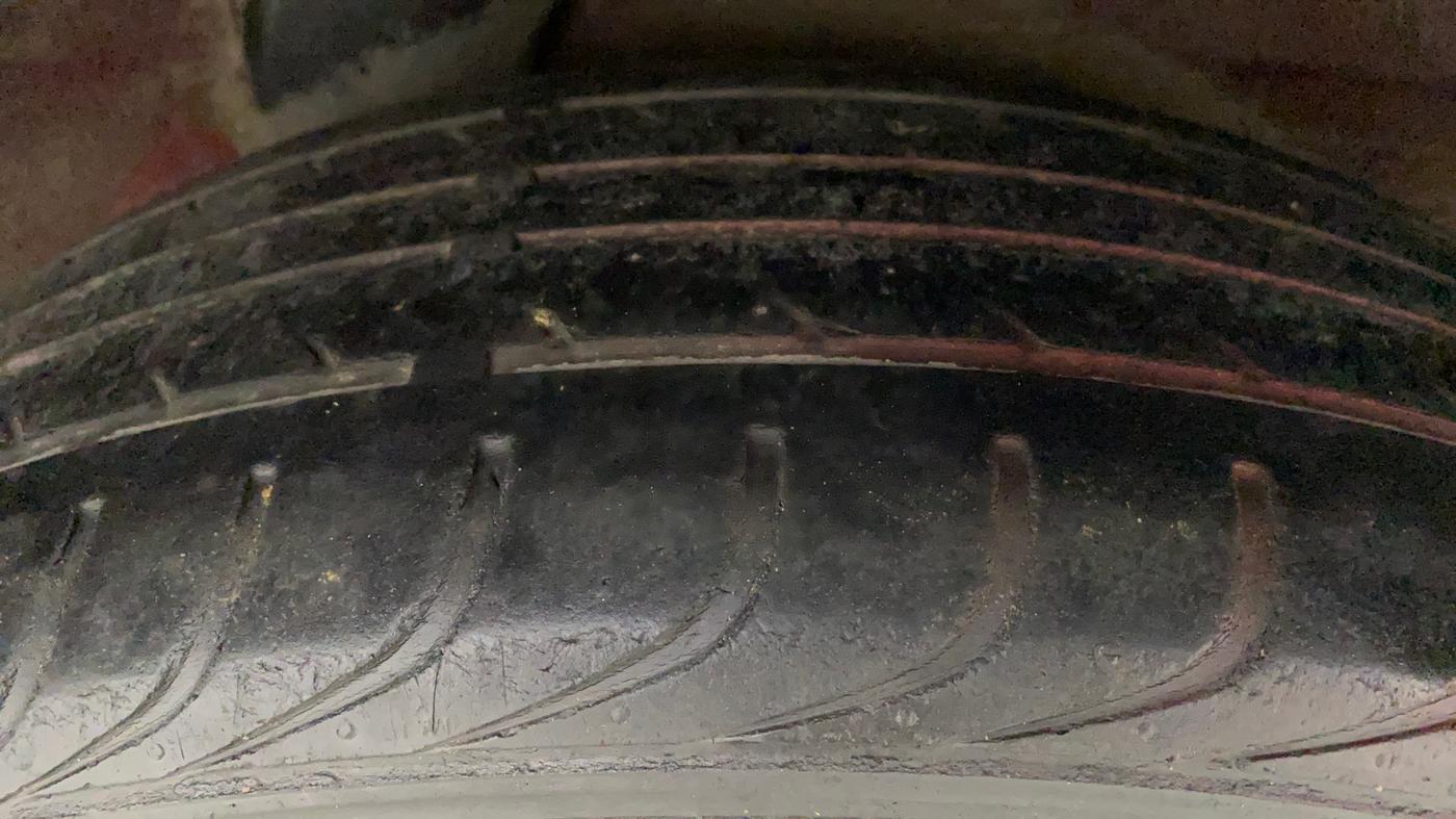 2011 Hyundai i20 MAGNA 1.2, Petrol, Manual, 97,224 km, Left Rear Tyre Tread