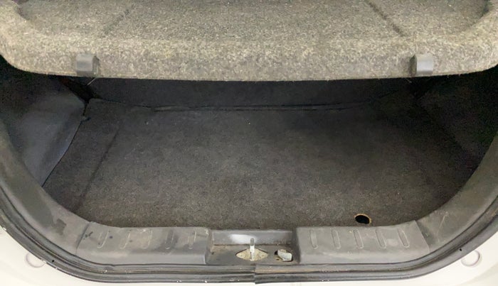 2015 Maruti Alto K10 LXI, Petrol, Manual, 65,172 km, Boot Inside