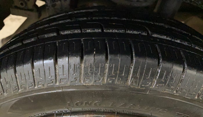 2015 Maruti Alto K10 LXI, Petrol, Manual, 65,172 km, Right Rear Tyre Tread