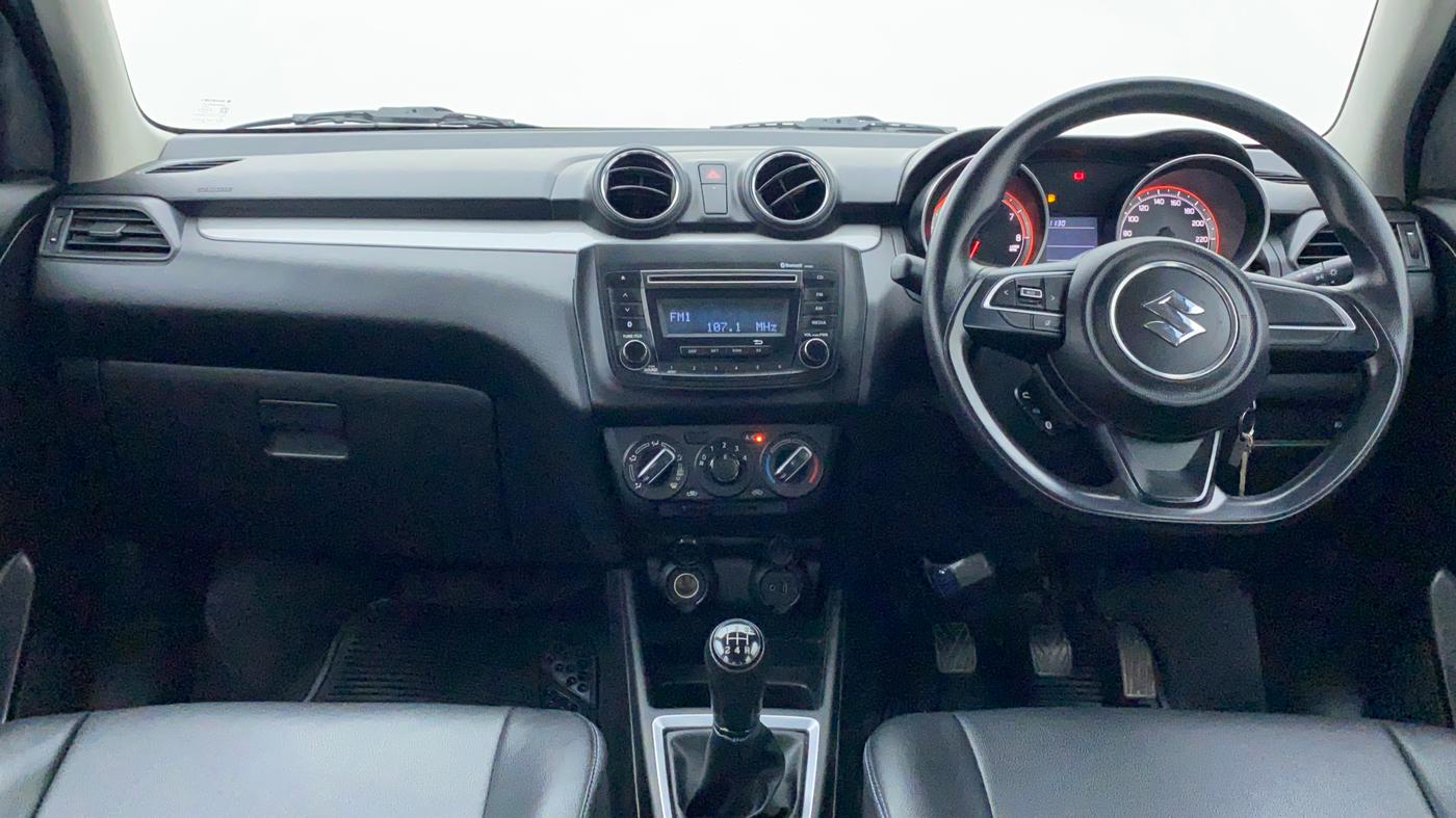 2018 Maruti Swift VXI D, Petrol, Manual, 25,690 km, Dashboard View