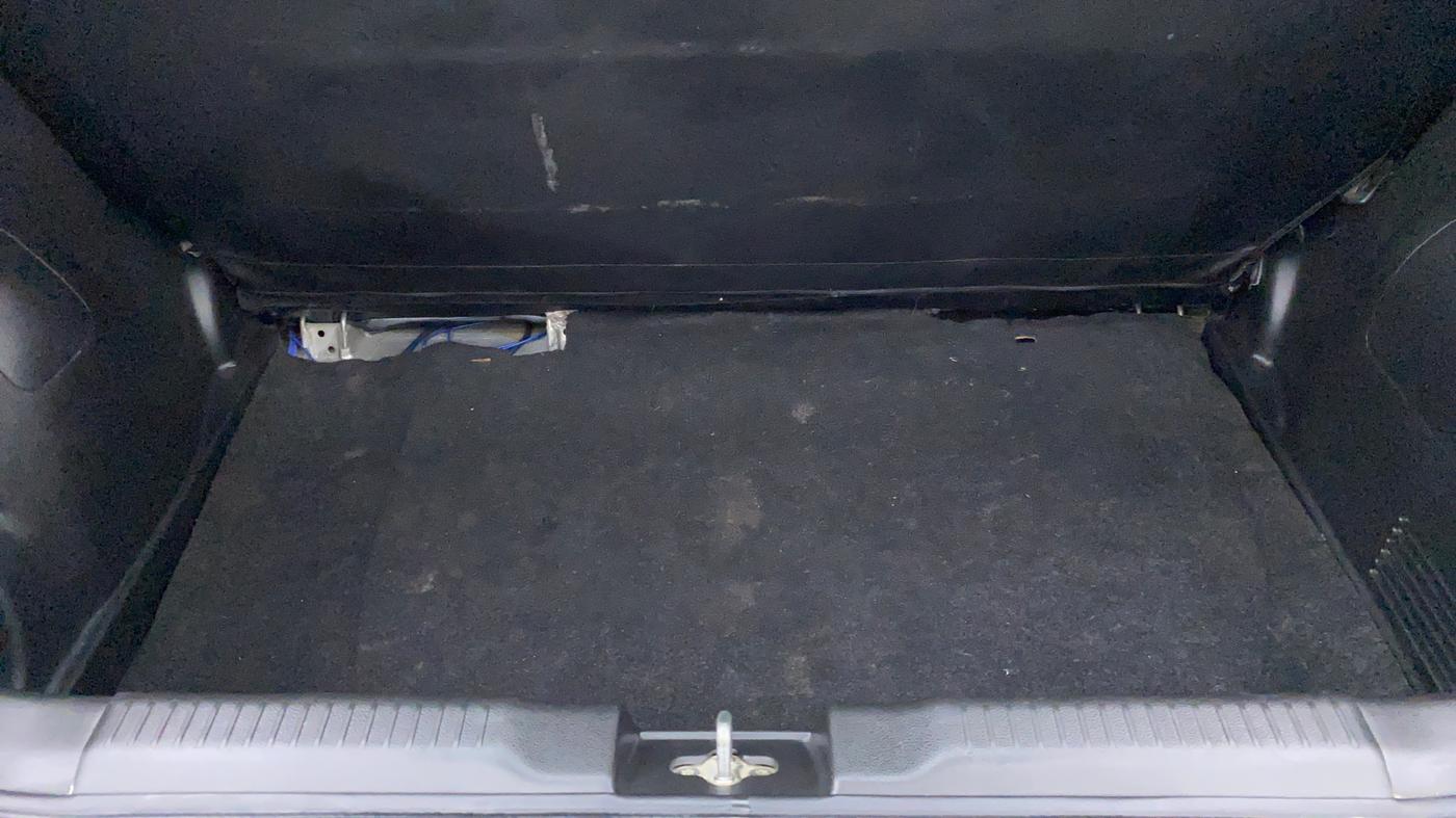 2018 Maruti Swift VXI D, Petrol, Manual, 25,690 km, Boot Inside View