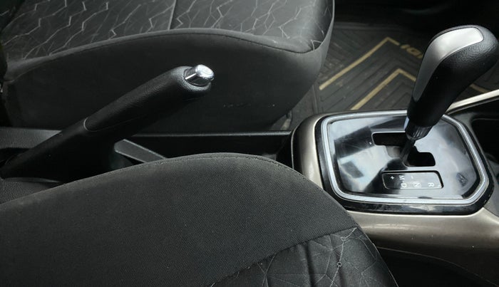 2017 Maruti IGNIS ALPHA 1.2 AMT, CNG, Automatic, 51,788 km, Gear Lever
