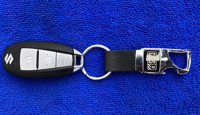 2017 Maruti IGNIS ALPHA 1.2 AMT, CNG, Automatic, 51,788 km, Key Close Up