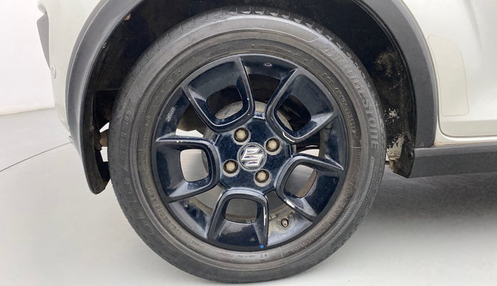 2017 Maruti IGNIS ALPHA 1.2 AMT, CNG, Automatic, 51,788 km, Right Rear Wheel