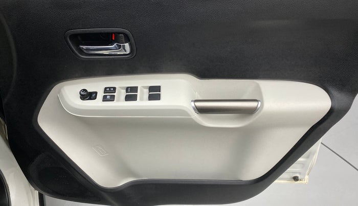 2017 Maruti IGNIS ALPHA 1.2 AMT, CNG, Automatic, 51,788 km, Driver Side Door Panels Control