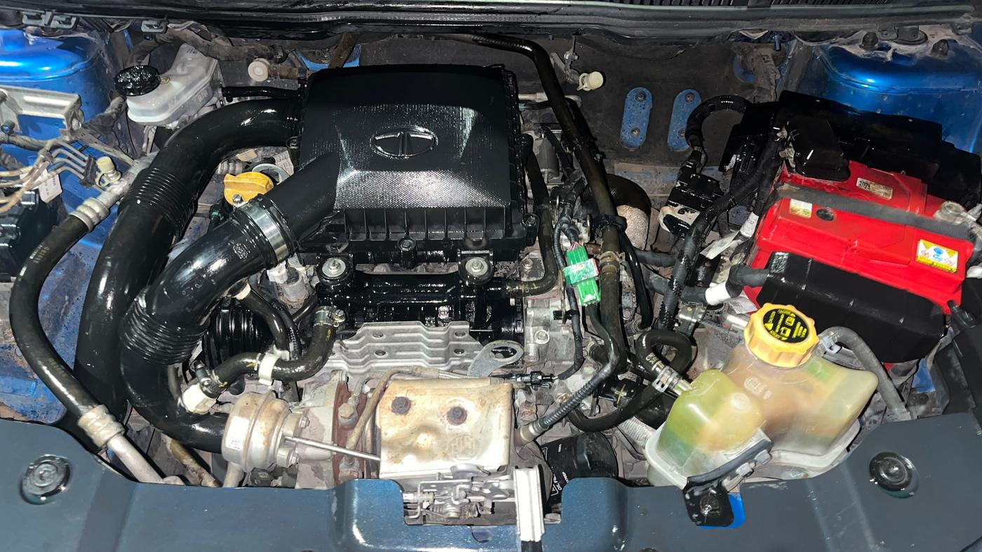2018 Tata NEXON XZ PLUS PETROL, Petrol, Manual, 74,404 km, Engine View