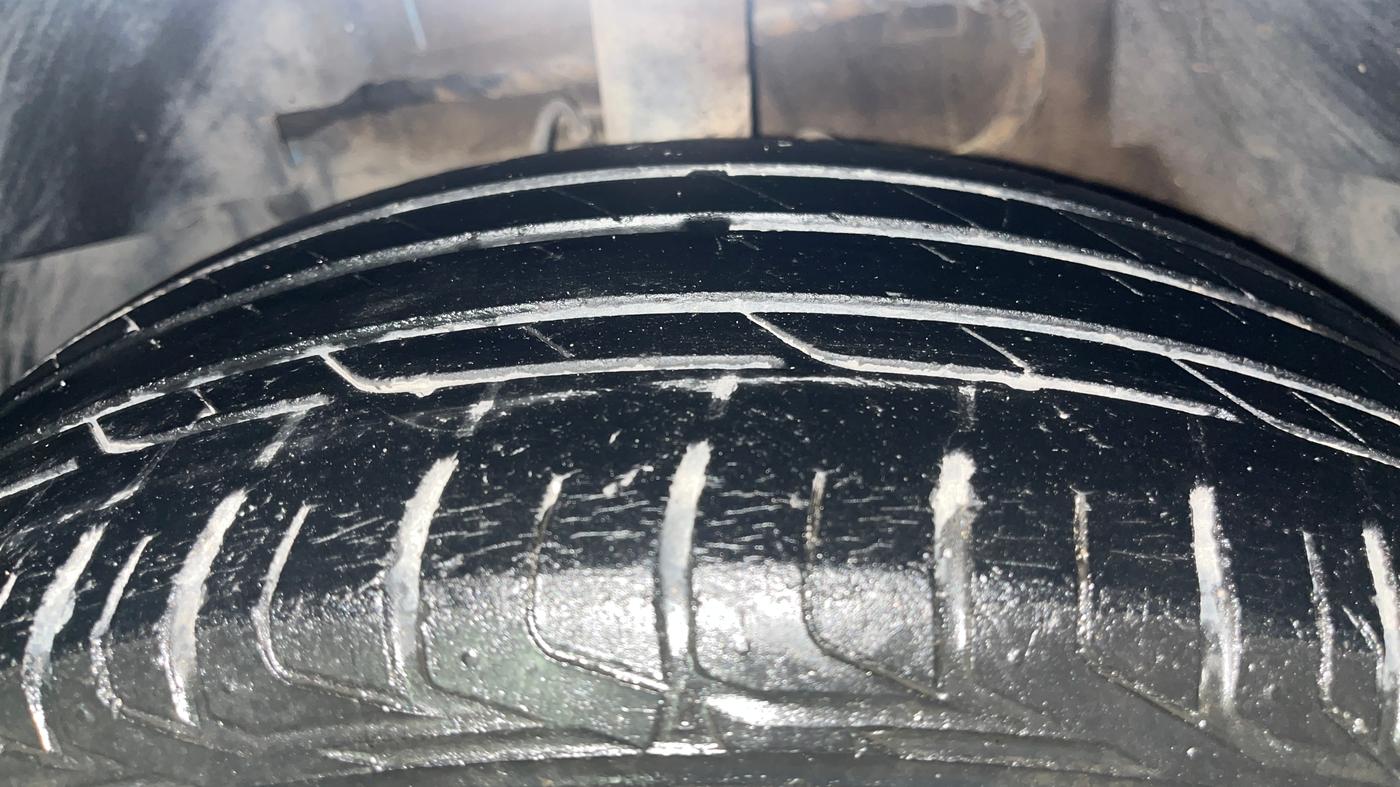 2018 Tata NEXON XZ PLUS PETROL, Petrol, Manual, 74,404 km, Left Front Tyre Tread