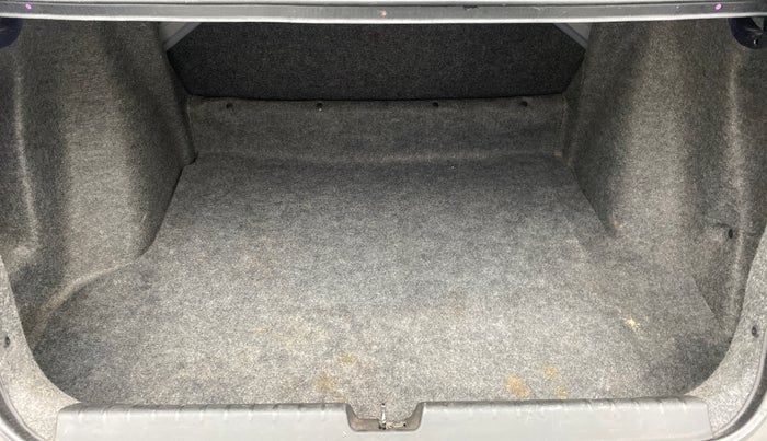 2017 Honda City VX MT PETROL, Petrol, Manual, 26,248 km, Boot Inside