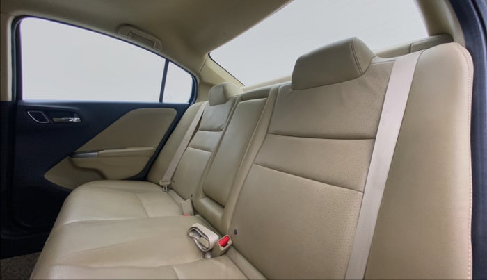 2017 Honda City VX MT PETROL, Petrol, Manual, 26,248 km, Right Side Rear Door Cabin