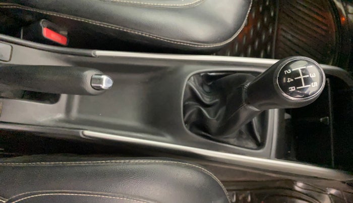 2017 Maruti Baleno ALPHA PETROL 1.2, Petrol, Manual, 39,267 km, Gear Lever