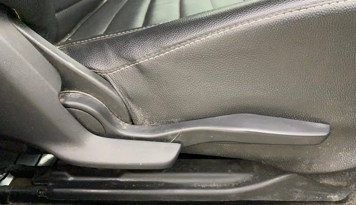 2017 Maruti Baleno ALPHA PETROL 1.2, Petrol, Manual, 39,267 km, Driver Side Adjustment Panel