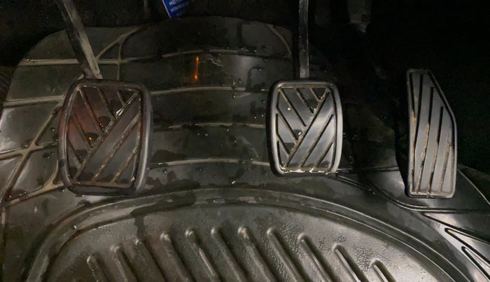 2017 Maruti Baleno ALPHA PETROL 1.2, Petrol, Manual, 39,267 km, Pedals