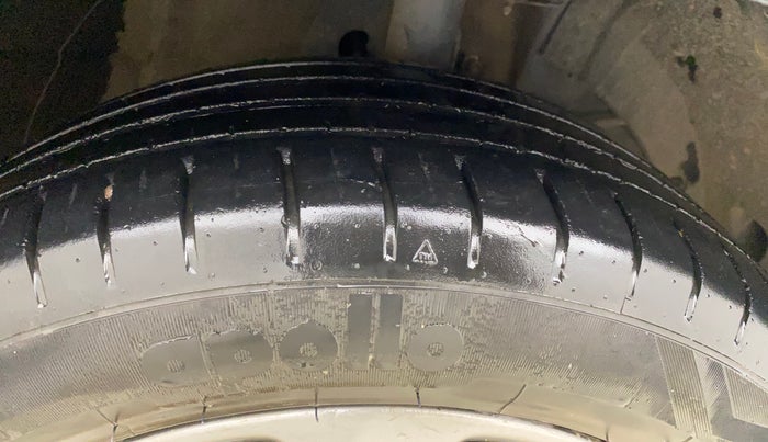 2017 Maruti Baleno ALPHA PETROL 1.2, Petrol, Manual, 39,267 km, Right Front Tyre Tread