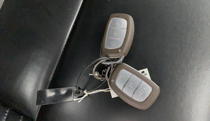 2023 Hyundai EXTER SX(O) 1.2 AMT, Petrol, Automatic, 63,533 km, Key Close Up