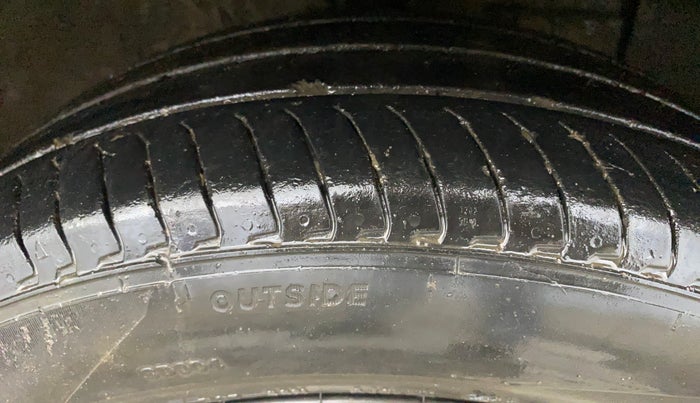 2023 Hyundai EXTER SX(O) 1.2 AMT, Petrol, Automatic, 63,533 km, Right Front Tyre Tread