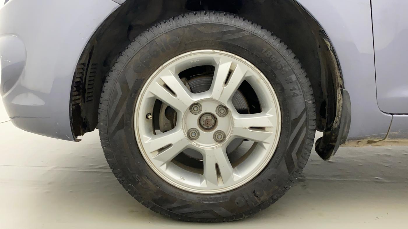 2011 Hyundai i20 SPORTZ (O) 1.2, Petrol, Manual, 58,044 km, Left Front Wheel