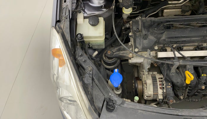 2011 Hyundai i20 SPORTZ (O) 1.2, Petrol, Manual, 58,044 km, Right headlight - Clamp has minor damage