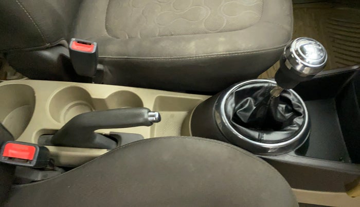 2011 Hyundai i20 SPORTZ (O) 1.2, Petrol, Manual, 58,044 km, Gear Lever