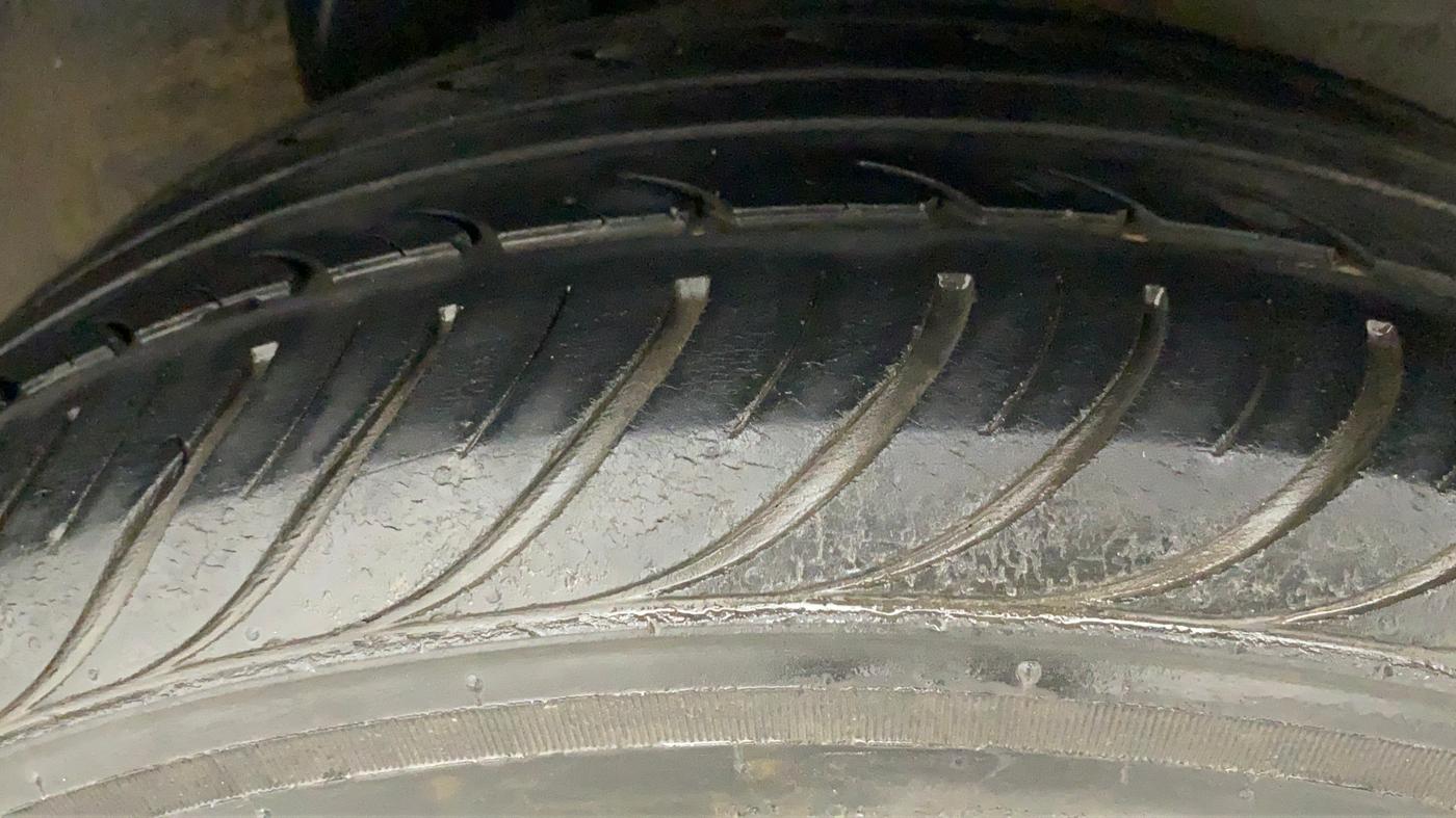 2011 Hyundai i20 SPORTZ (O) 1.2, Petrol, Manual, 58,044 km, Left Rear Tyre Tread