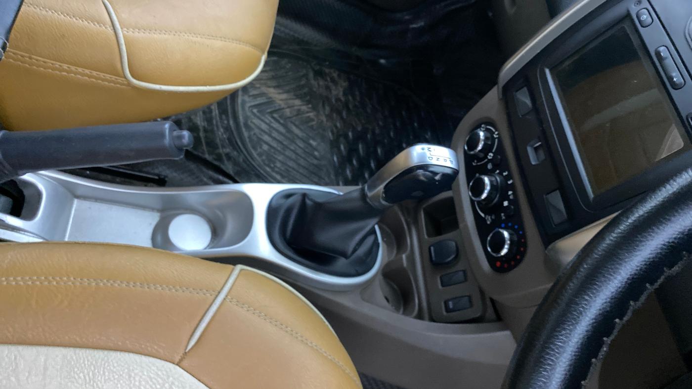 2019 Renault Duster RXS CVT, Petrol, Automatic, 81,917 km, Gear Lever
