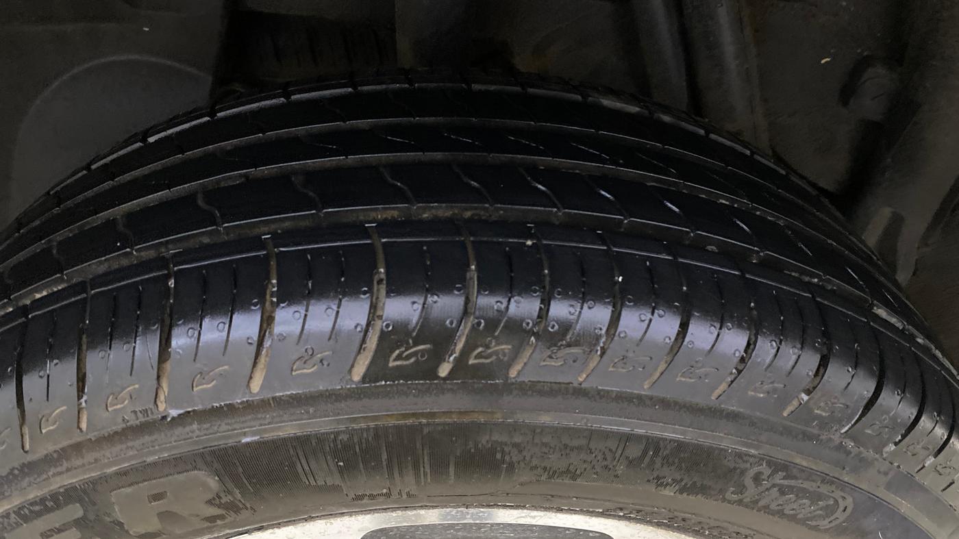 2019 Renault Duster RXS CVT, Petrol, Automatic, 81,917 km, Right Rear Tyre Tread