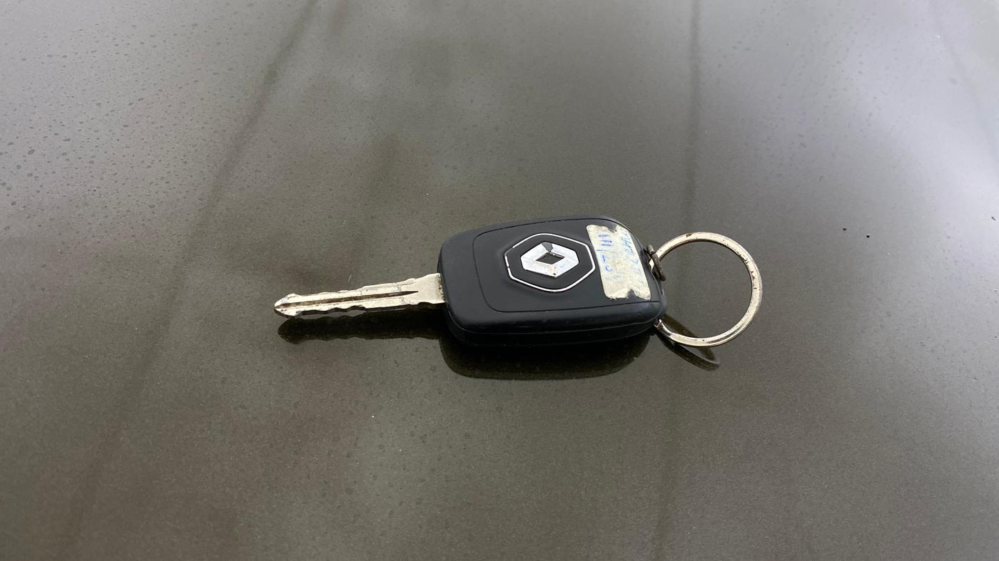 2019 Renault Duster RXS CVT, Petrol, Automatic, 81,917 km, Key Close Up