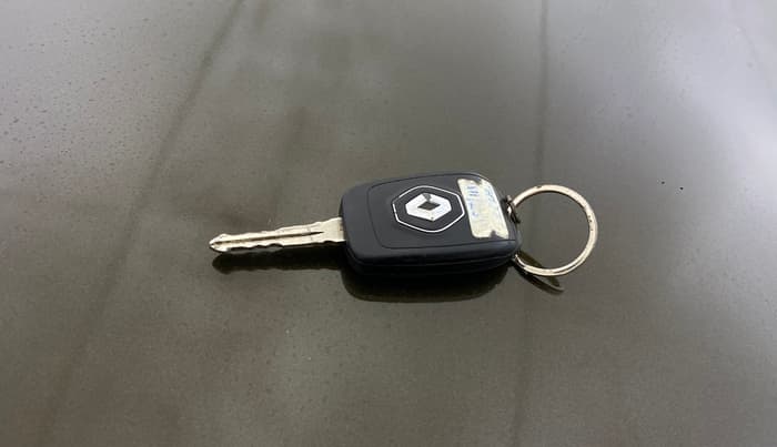 2019 Renault Duster RXS CVT, Petrol, Automatic, 81,860 km, Key Close Up