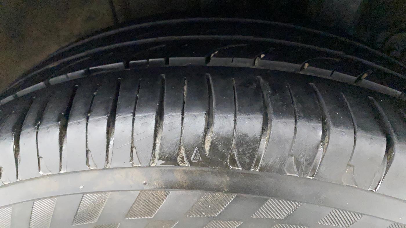 2019 Hyundai Grand i10 ASTA 1.2 KAPPA VTVT, Petrol, Manual, 46,852 km, Left Rear Tyre Tread