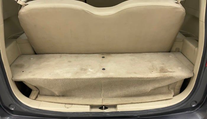 2013 Maruti Ertiga VXI CNG, CNG, Manual, 1,01,059 km, Boot Inside