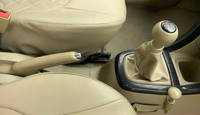 2013 Maruti Ertiga VXI CNG, CNG, Manual, 1,01,059 km, Gear Lever