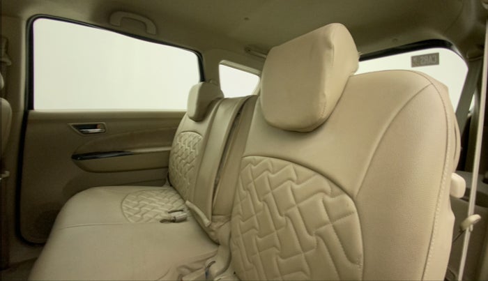 2013 Maruti Ertiga VXI CNG, CNG, Manual, 1,01,059 km, Right Side Rear Door Cabin