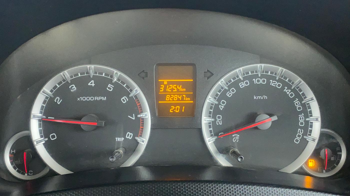 2013 Maruti Swift Dzire VXI, Petrol, Manual, 82,900 km, Odometer Image
