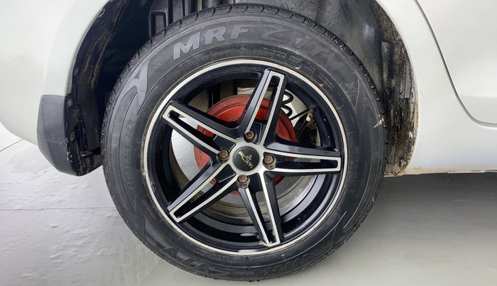2013 Maruti Swift Dzire VXI, Petrol, Manual, 82,900 km, Right Rear Wheel