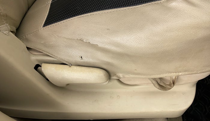 2013 Maruti Swift Dzire VXI, Petrol, Manual, 82,900 km, Driver Side Adjustment Panel