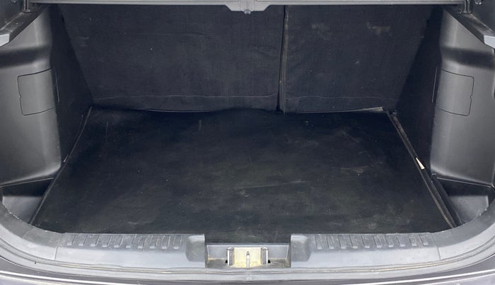 2022 Toyota URBAN CRUISER HIGH GRADE MT, Petrol, Manual, 14,226 km, Boot Inside