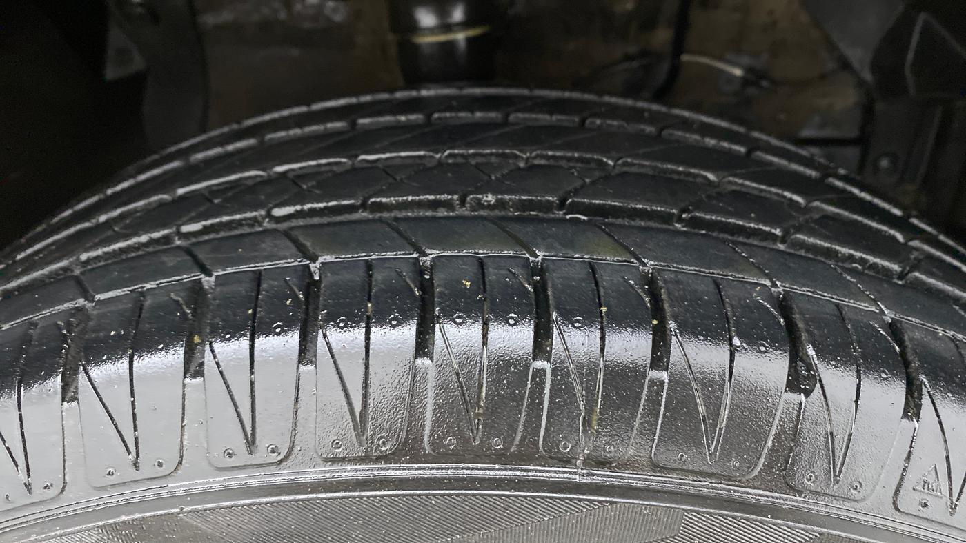 2022 Toyota URBAN CRUISER HIGH GRADE MT, Petrol, Manual, 14,226 km, Right Front Tyre Tread